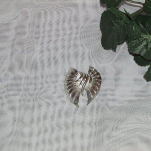 Vintage Brooch Silver Tone Bow Pin